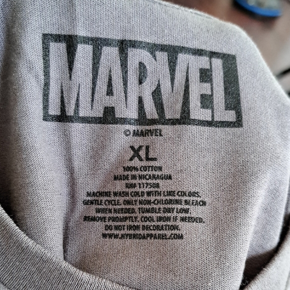 Gray Wolverine Graphic T-Shirt - Picture 5 of 10